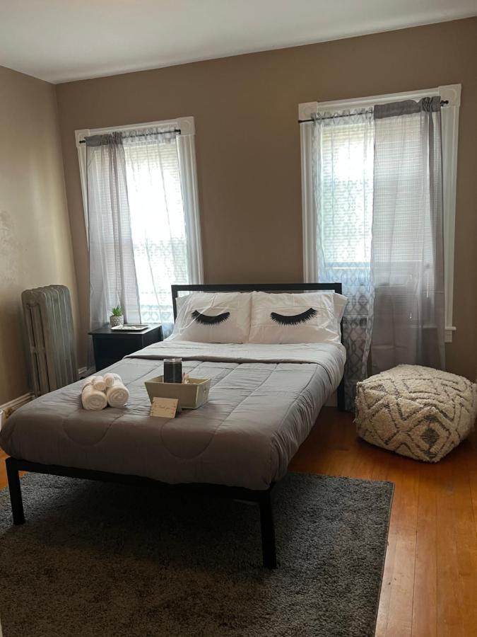 Shy'S Place Brockton Esterno foto