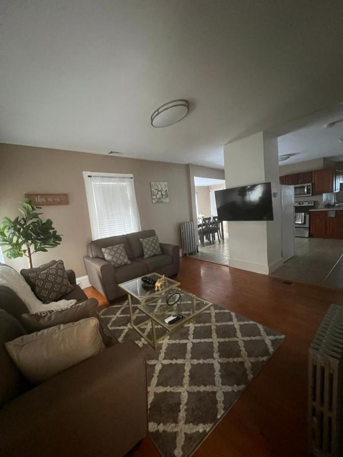 Shy'S Place Brockton Esterno foto